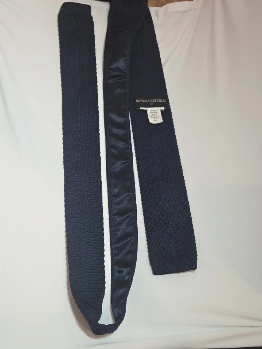 Banana Republic Men' Dark Navy True Knit Square-Tip 100% Silk Tie 2.0x56